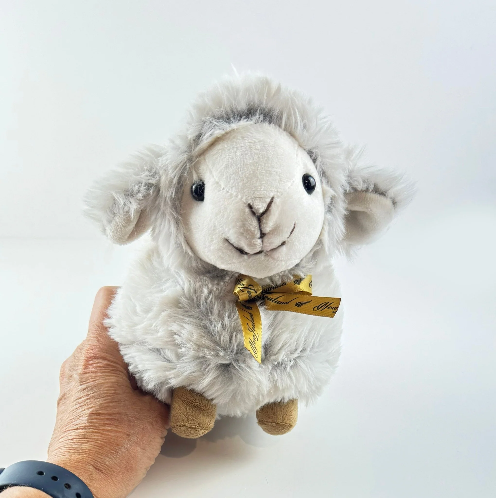 19cm Light Grey NZ Souvenir Sheep Soft Toy - Lovely Gift - Image 3