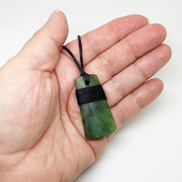 4.5cm Genuine Ngai Tahu Greenstone Toki Necklace - Image 3