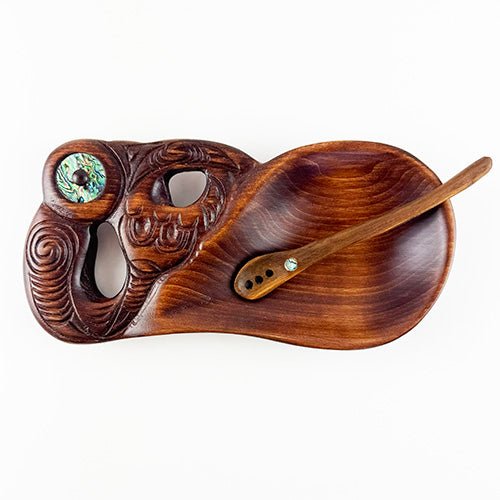 Beautiful Maori Wooden Bowl with Manaia Head - Image 3