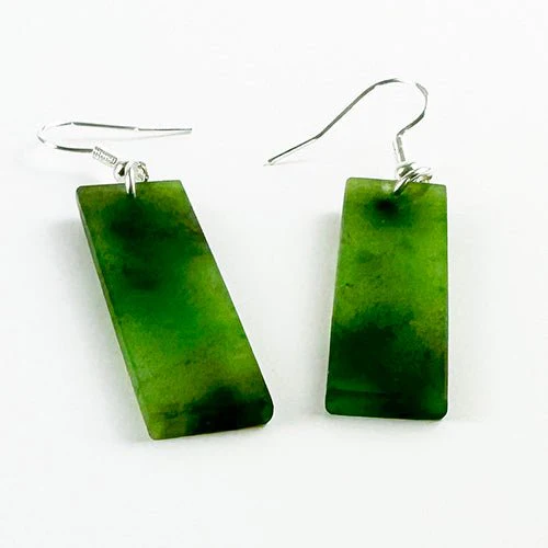 Beautiful NZ Greenstone Rectangular Drop Earrings - Image 2
