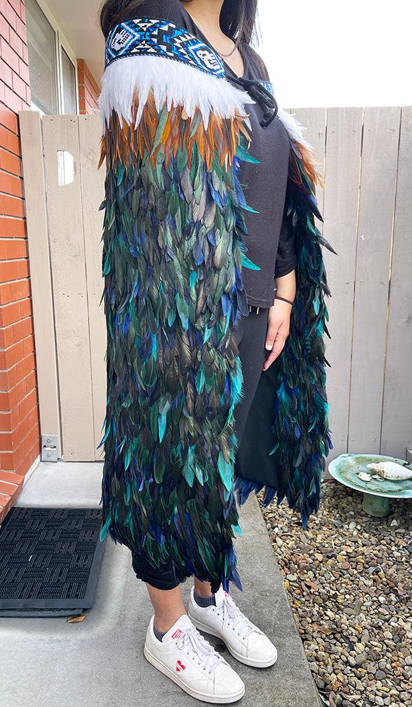 Beautiful Tui Bird Maori Feather Korowai - Image 2