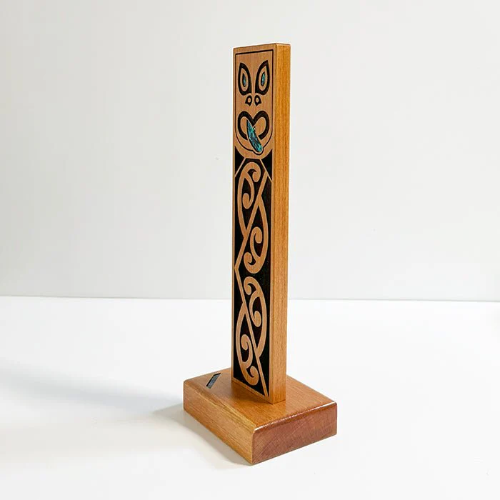 Contemporary Maori Tekoteko Trophy - Image 3