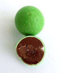 Darrell Lea BB's Mint Chocolate Balls - Image 3