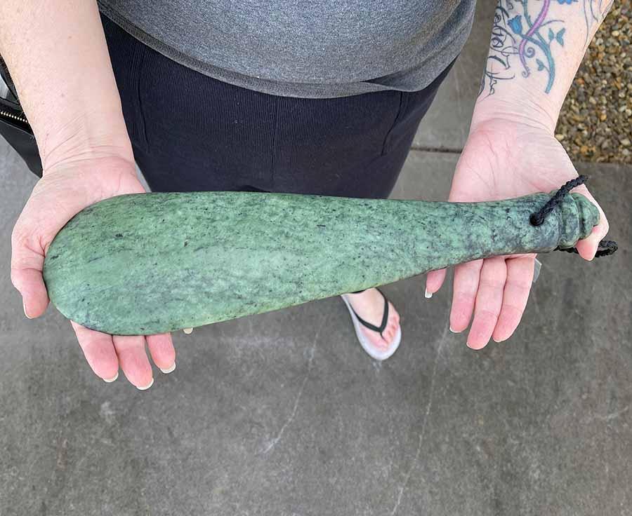 Full Size Authentic Ngai Tahu Pounamu Greenstone Mere - Image 5
