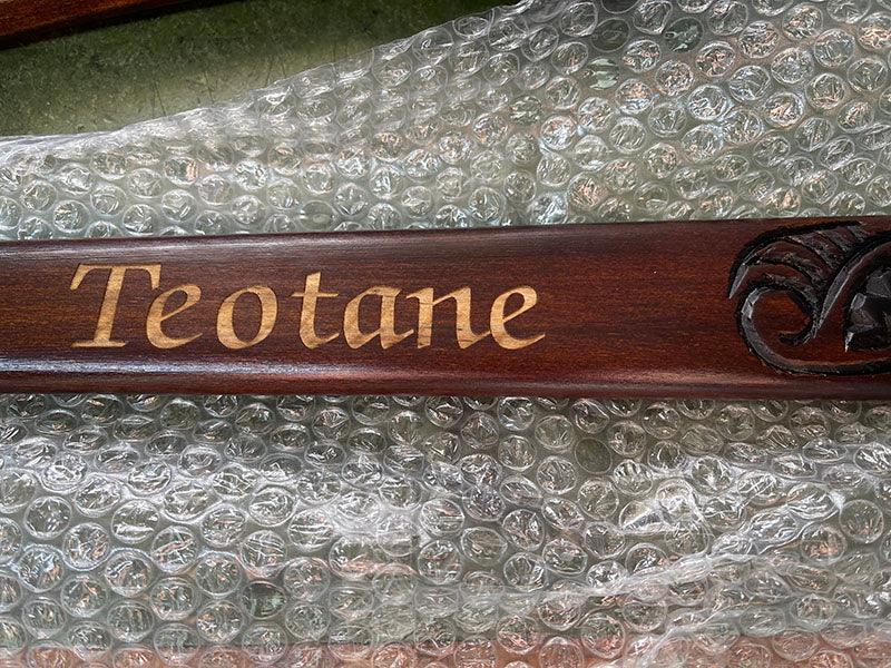 Full Size Maori Taiaha with Greenstone Tongue - Image 3