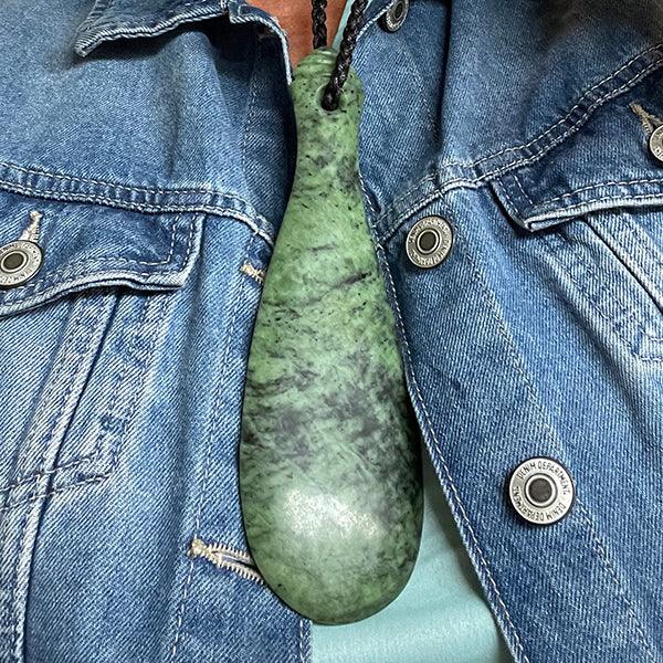 Genuine Ngai Tahu Pounamu 20cm Mere - Image 5