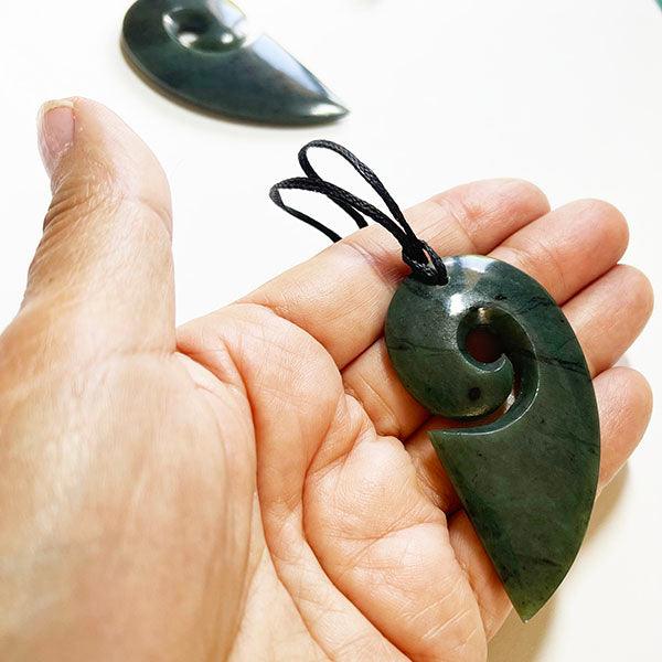 Genuine NZ Greenstone Split Heart Necklace - Image 4