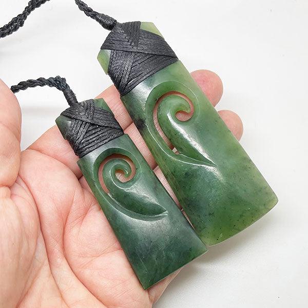 Genuine NZ Greenstone Toki with Inner Koru Necklace - Image 2