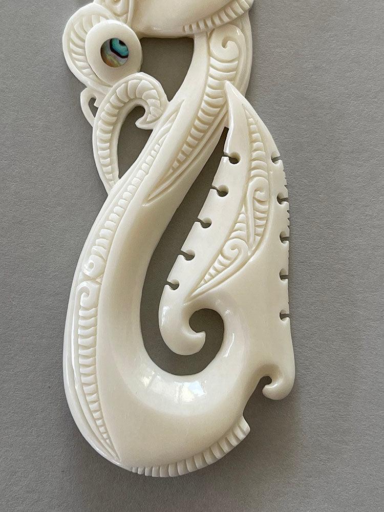 Intricately Carved 12.5cm Maori Bone Manaia Necklace - Image 3