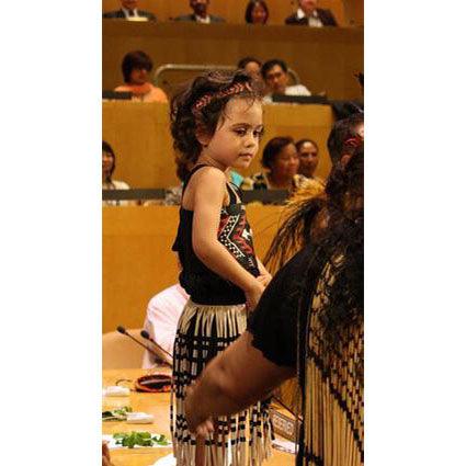 Kapa Haka Maori Girls Costume - Image 4