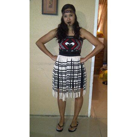 Kapa Haka NZ Maori Womens Costume - Image 2