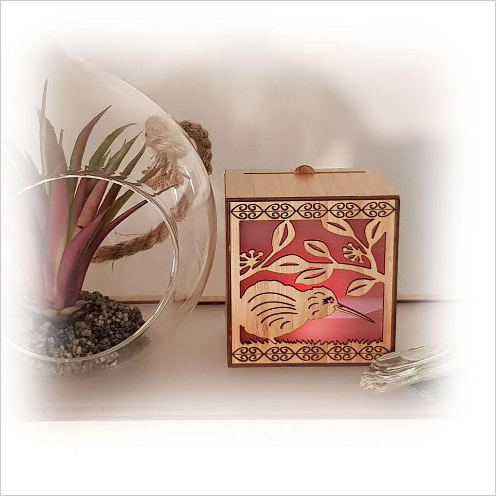 Kiwi and Pohutukawa LED Tealight Lantern - Image 3