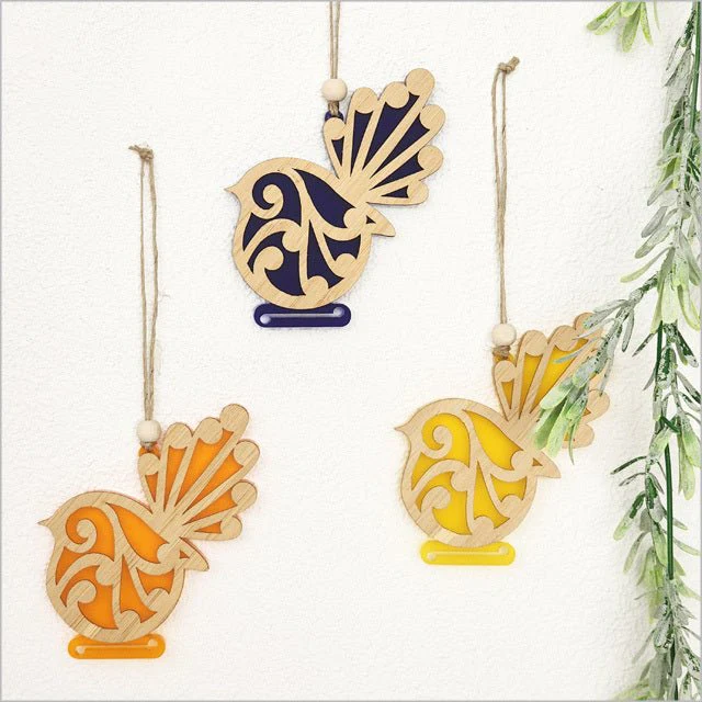 Koru NZ Fantail Bird Christmas Ornament - Image 12