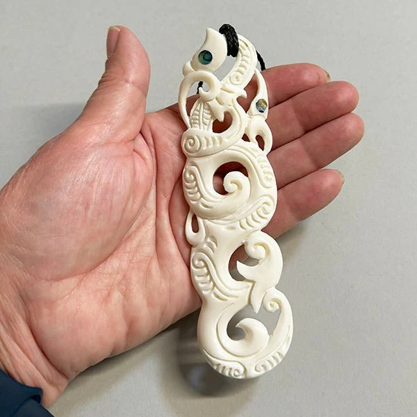 Large 15cm Maori Double Manaia Bone Necklace - Image 2