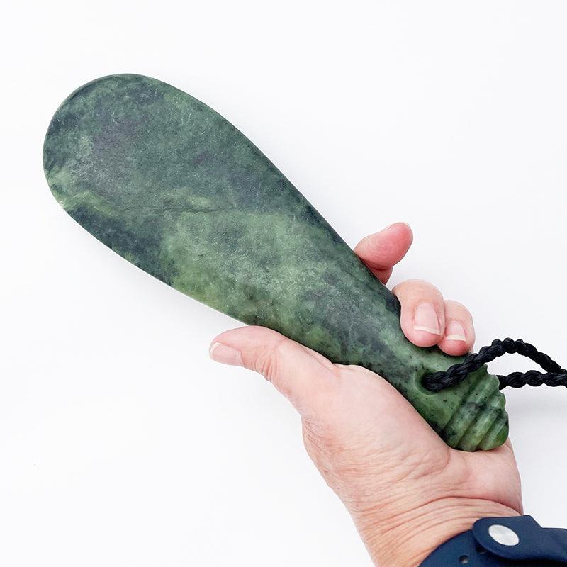 Large 27cm Ngai Tahu Greenstone Mere - Image 2