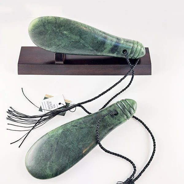 Large 27cm Ngai Tahu Greenstone Mere - Image 5
