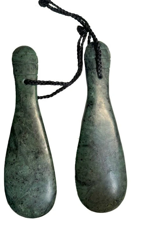 Large 30cm NZ Maori Greenstone Pounamu Mere - Image 2
