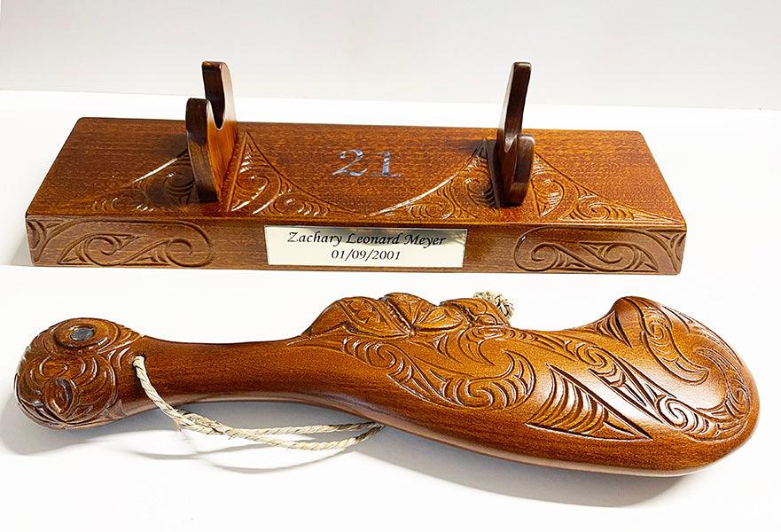 Large 46cm Carved Maori Wahaika on Stand - Image 6