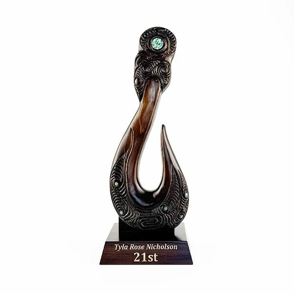 40cm Tall Maori Fish Hook Trophy - Image 7