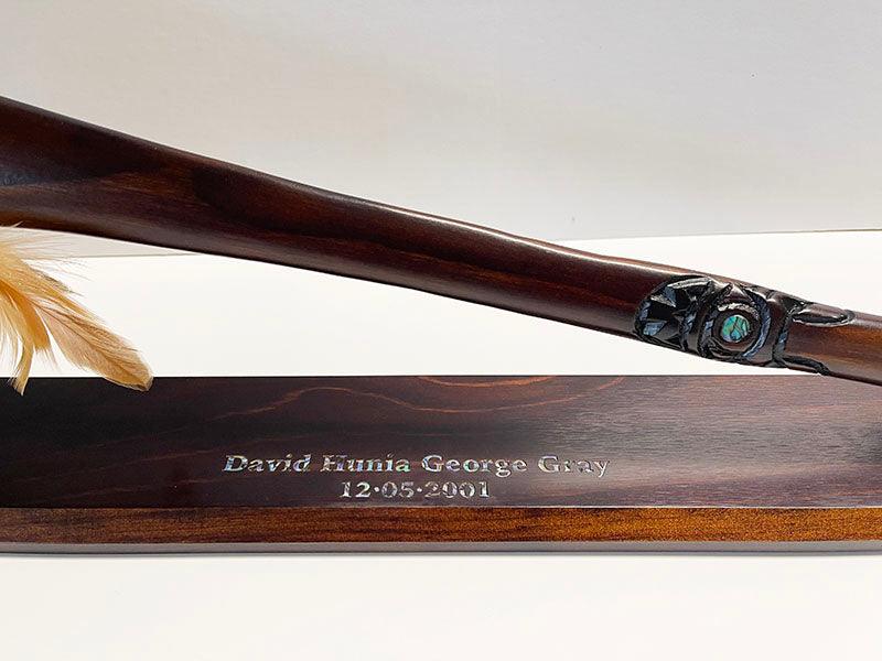 Large Maori Tewhatewha on Stand with Greenstone Blade - Image 4