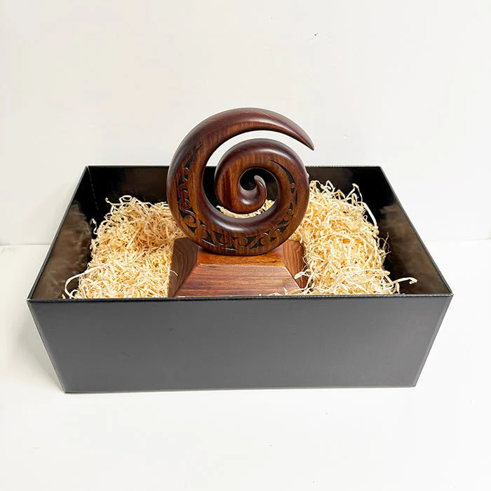 Large Single Koru Wooden Trophy - Image 3