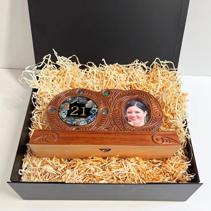 Maori 21st Birthday Desk Key - Image 4