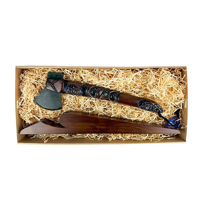 MÄori Axe Toki Kaka Poto with Greenstone Head - Image 22