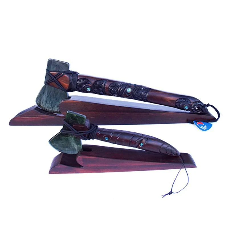 MÄori Axe Toki Kaka Poto with Greenstone Head - Image 4