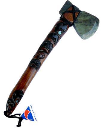 MÄori Axe Toki Kaka Poto with Greenstone Head - Image 5