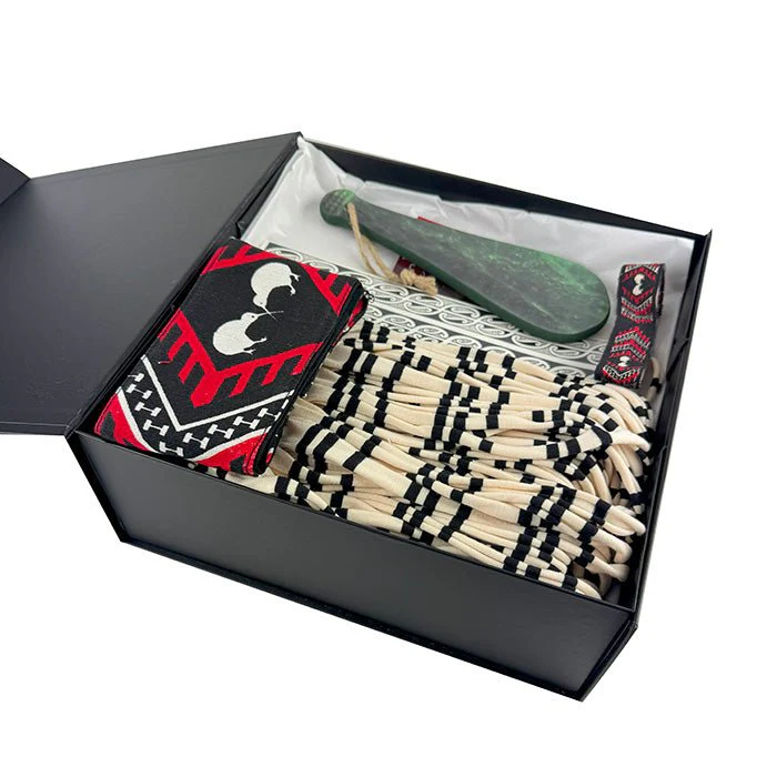 Maori Boys Kapa Haka Costume Gift Box - Image 2