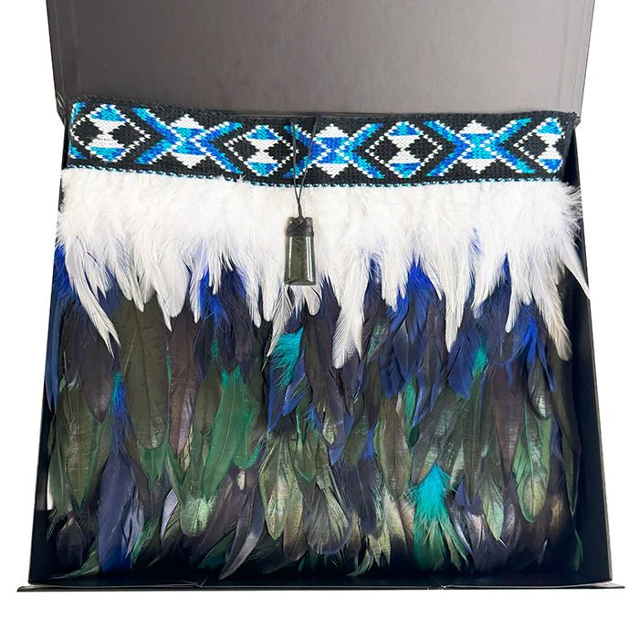 Maori Newborn Baby Boy Korowai and Toki Gift Box - Image 2