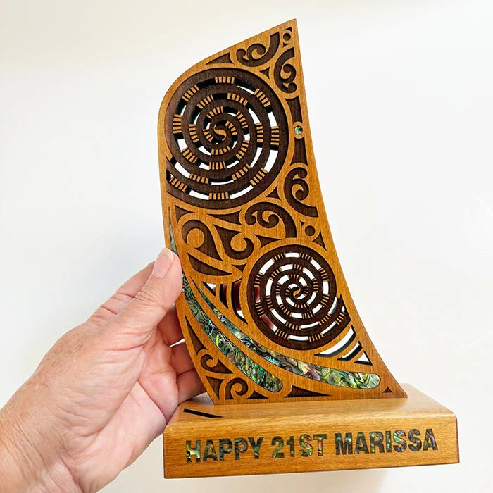 Maori Waka Canoe Stern Leadership Trophy - Image 10