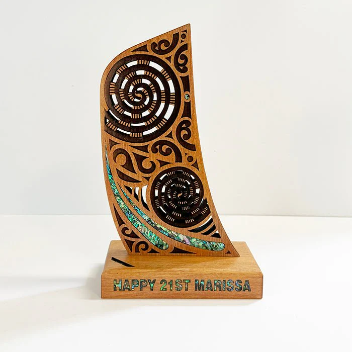 Maori Waka Canoe Stern Leadership Trophy - Image 3
