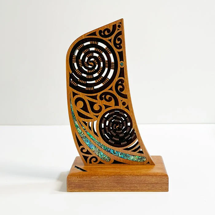 Maori Waka Canoe Stern Leadership Trophy - Image 6