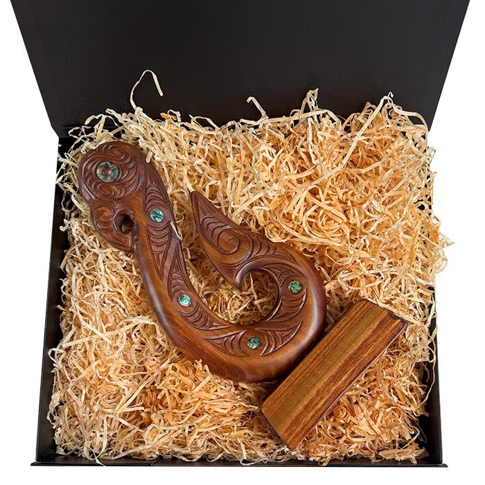Matau Hook NZ Maori Trophy - Image 5