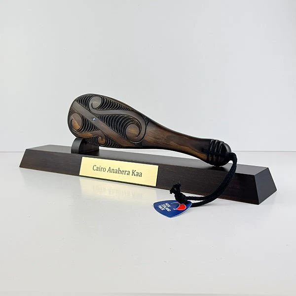 Medium Maori Patu on Stand - Image 8