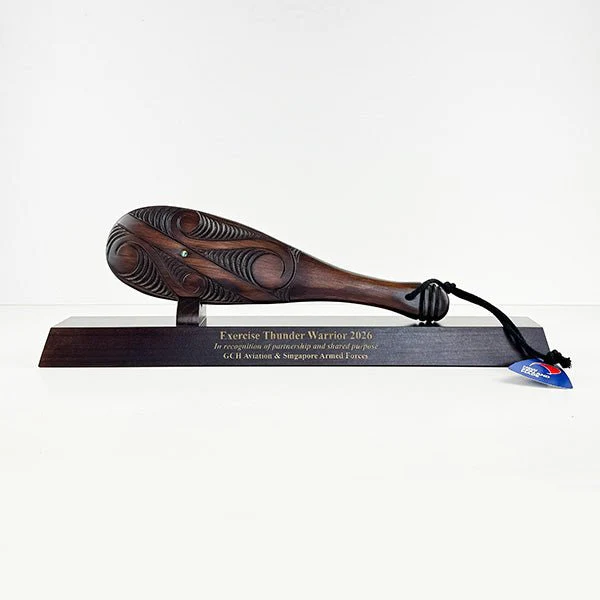 Medium Maori Patu on Stand - Image 9