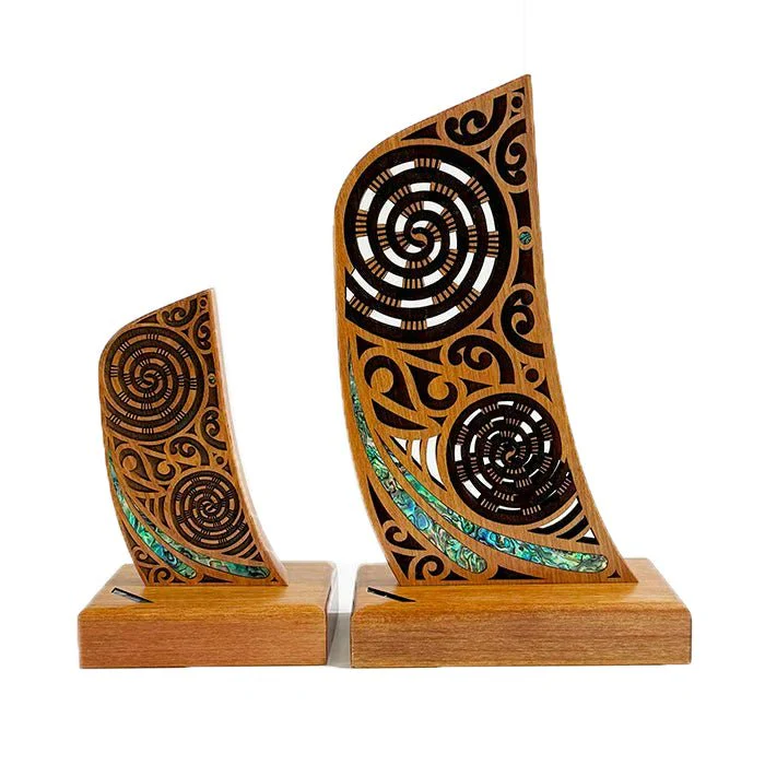 Mothers Day or Mums Birthday Waka Stern Post Taurapa Trophy - Image 2