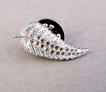 NZ Silver Fern Pinback Badge - Image 3