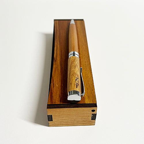 NZ Rimu Ballpoint Pen in Rimu Box - Image 3