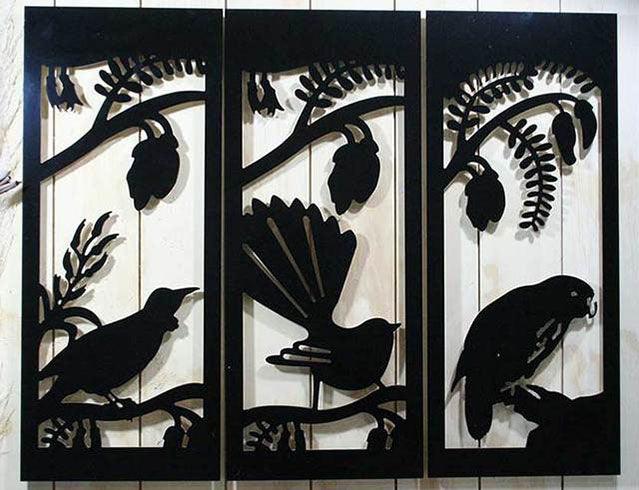 NZ Tui Bird on Kowhai Aluminium Panel - Image 3