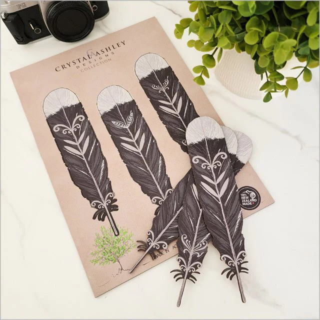 Pop Out NZ Huia Feathers Wall Art - Image 2