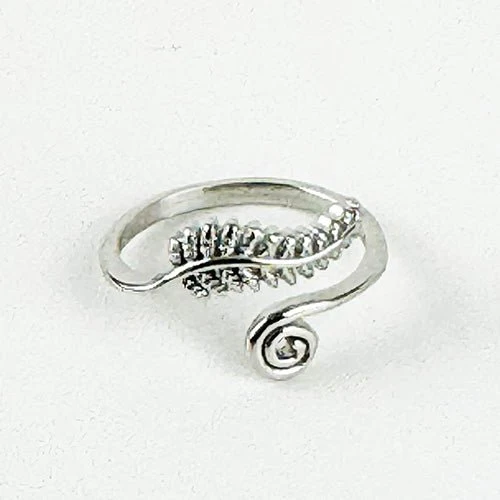 Pretty Adjustable Silver Koru Fern Ring - Image 2