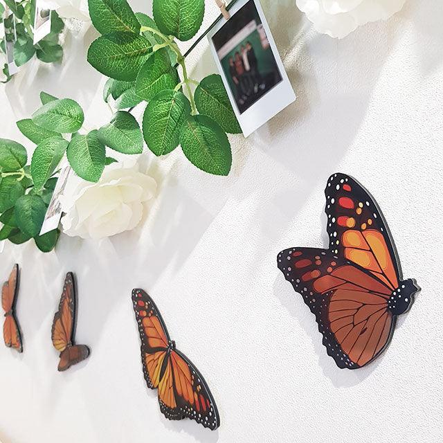 Pretty Monarch Butterfly Wall Art - Image 2