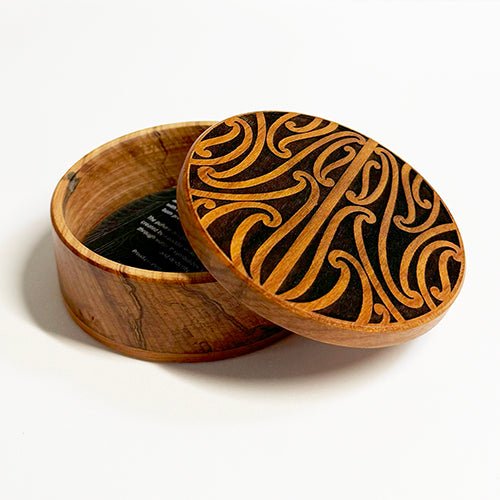 Round Rimu Box with Puhoro Maori Carving - Image 2