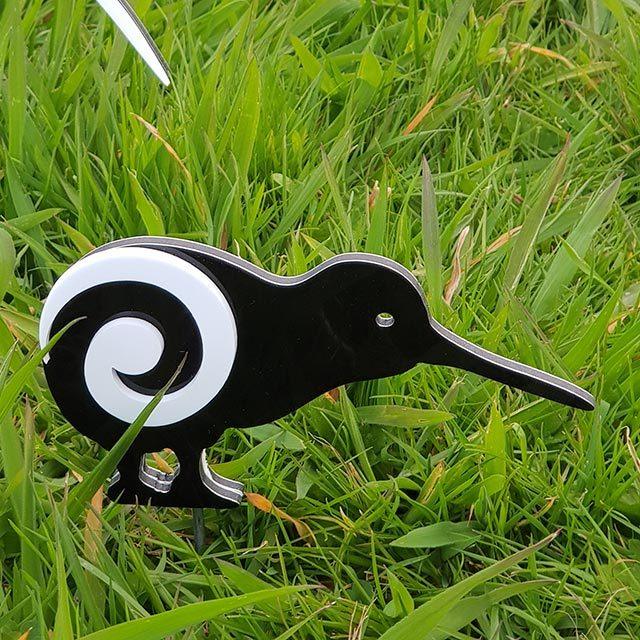 Set of Aluminium Kiwi Bird Garden Ornaments - Image 3