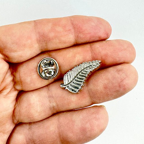 New Zealand Silver Fern Pinback Badge - Image 3