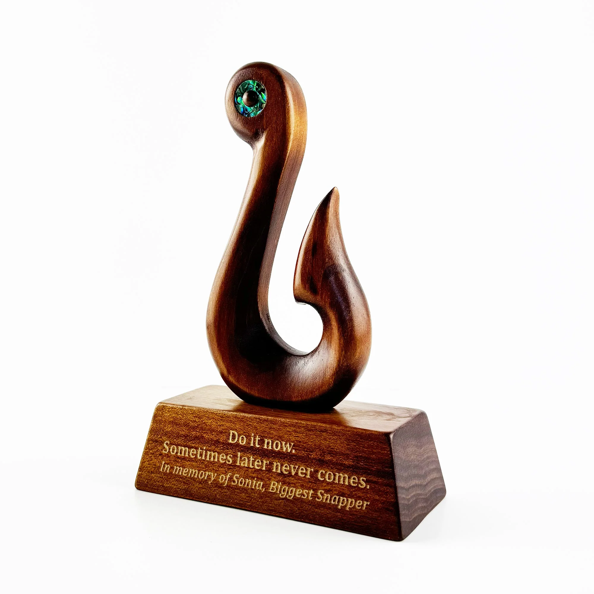 Simple NZ Maori Fish Hook Trophy - Image 8