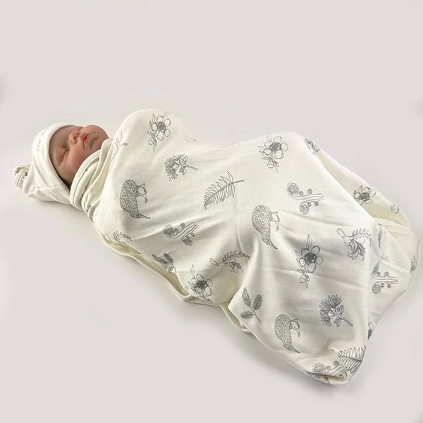 Souvenir Newborn Baby Romper Set Blanket and Kiwi Toy Gift Box - Image 19