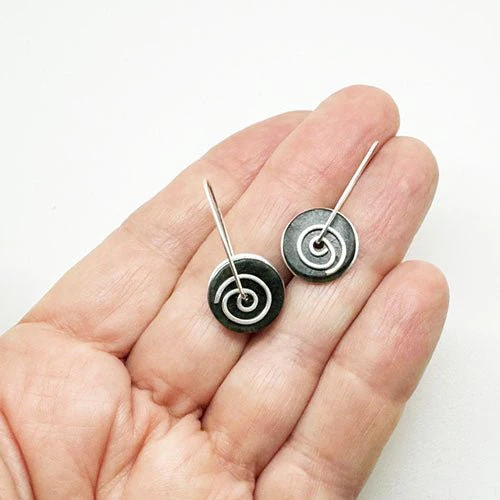Stone Arrow Greenstone Silver Spiral Drop Earrings - Image 4